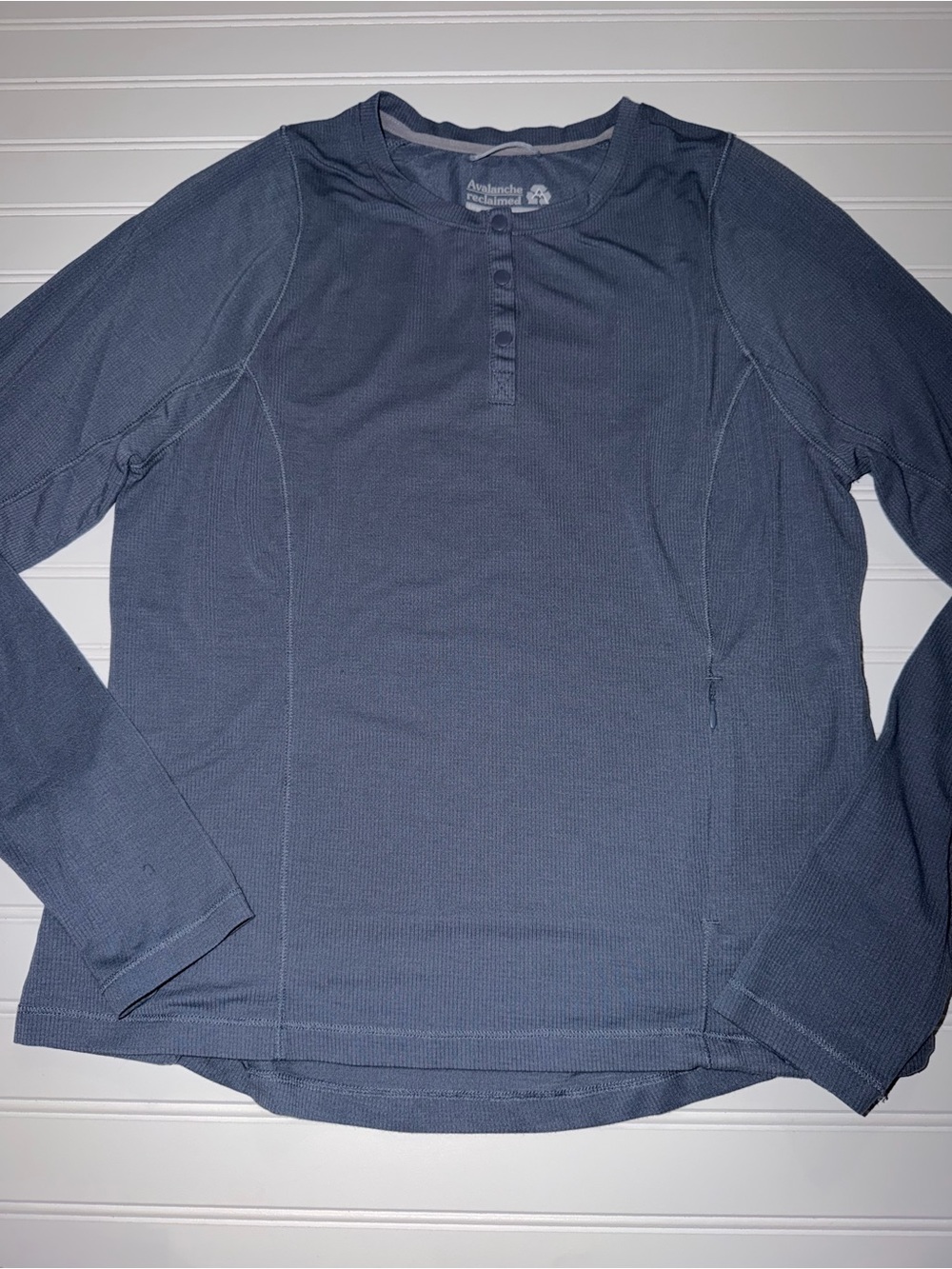 Avalanche Reclaimed Long Sleeve Henley large